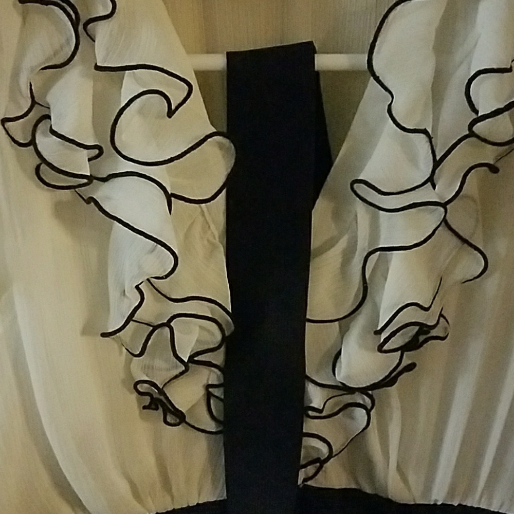 DRESS - Picture 3 of 4