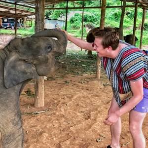 Meet your Posher, Ethan