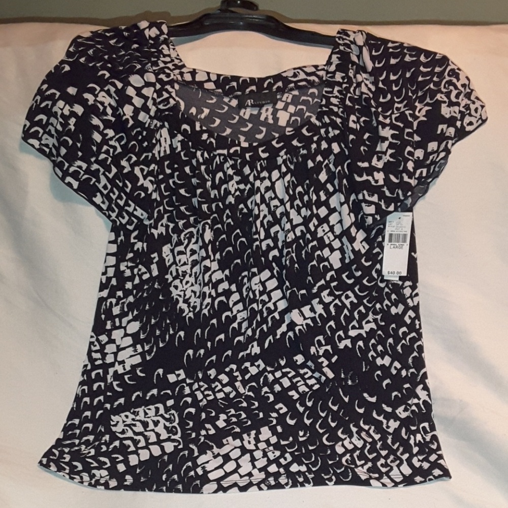 AB Studio size Large top