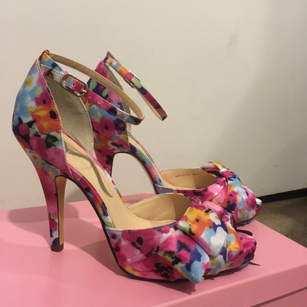 Nina emmylou watercolor floral heels sandals