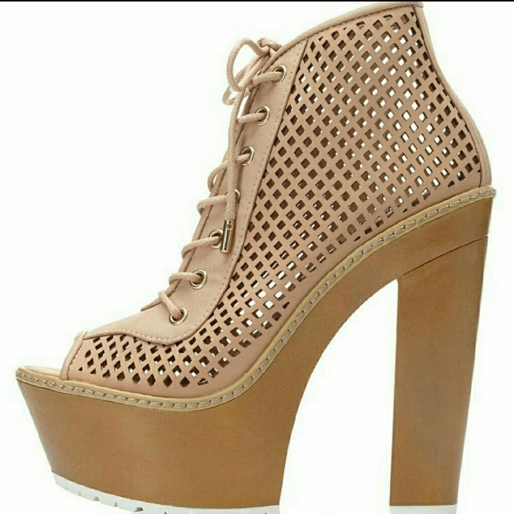 BLACK CHUNKY PLATFORMS