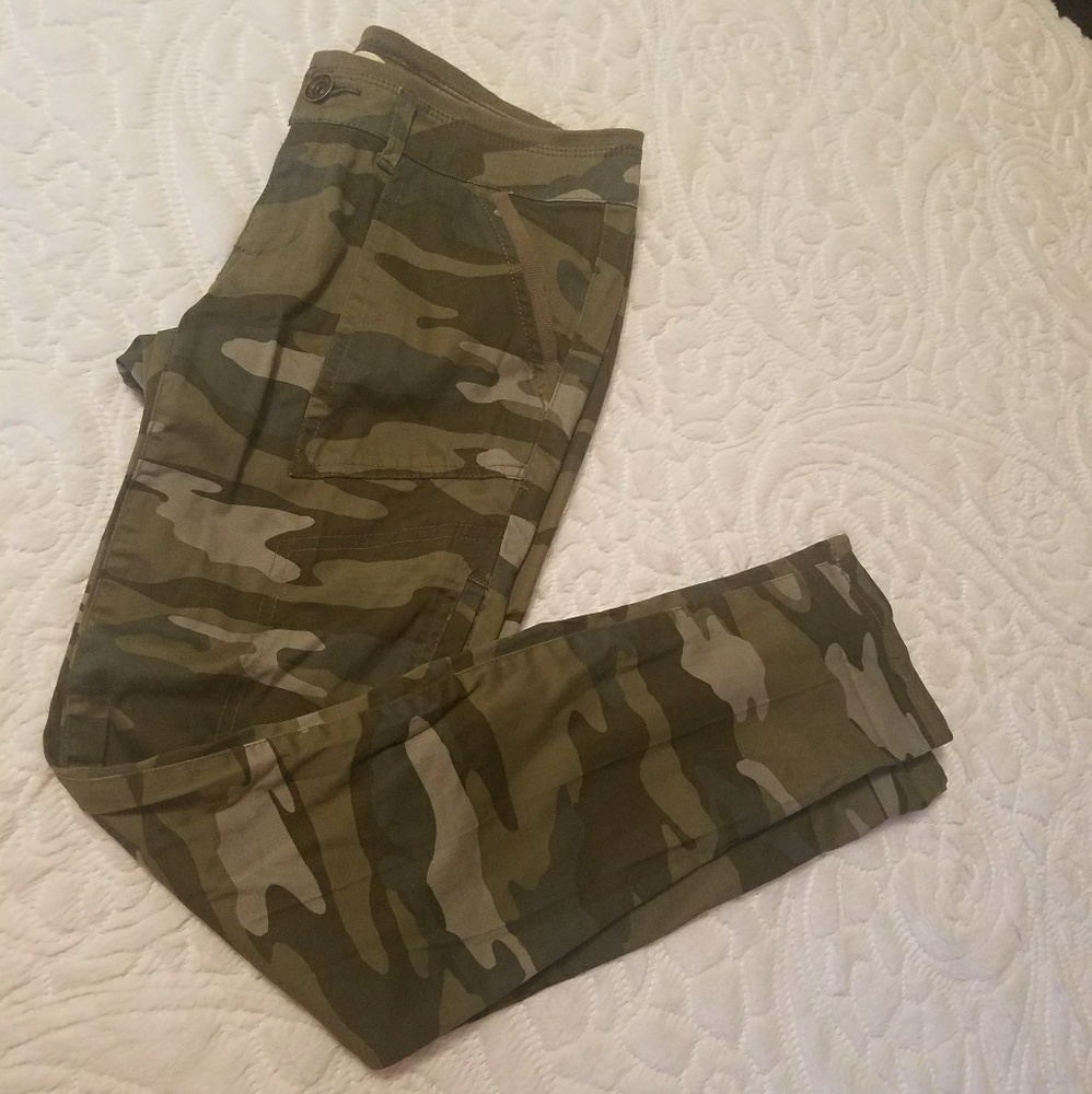 Rewind camoflouge pants