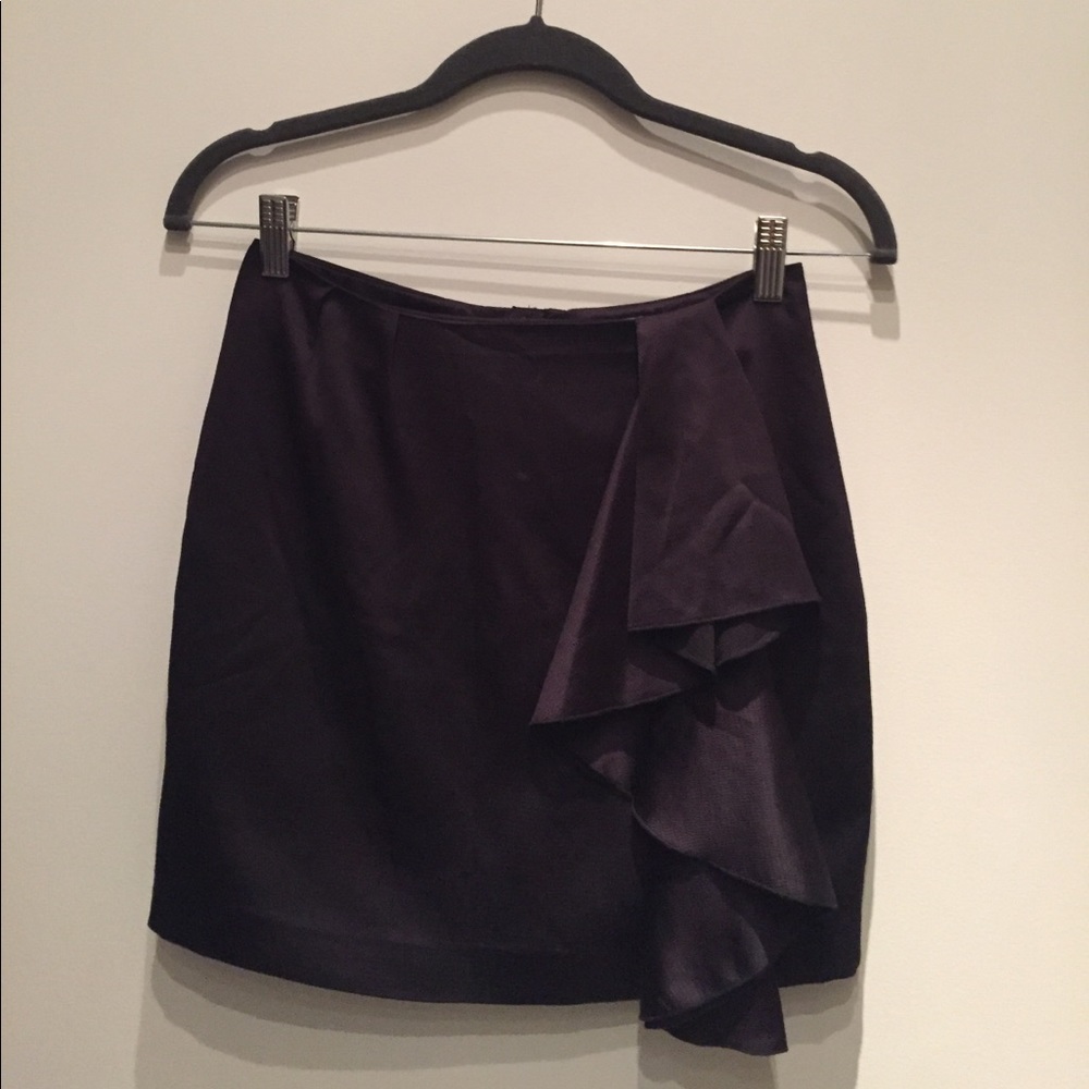 Classic & Simple Black Mini Skirt