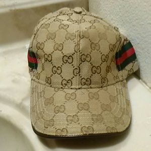 Gucci styled hat