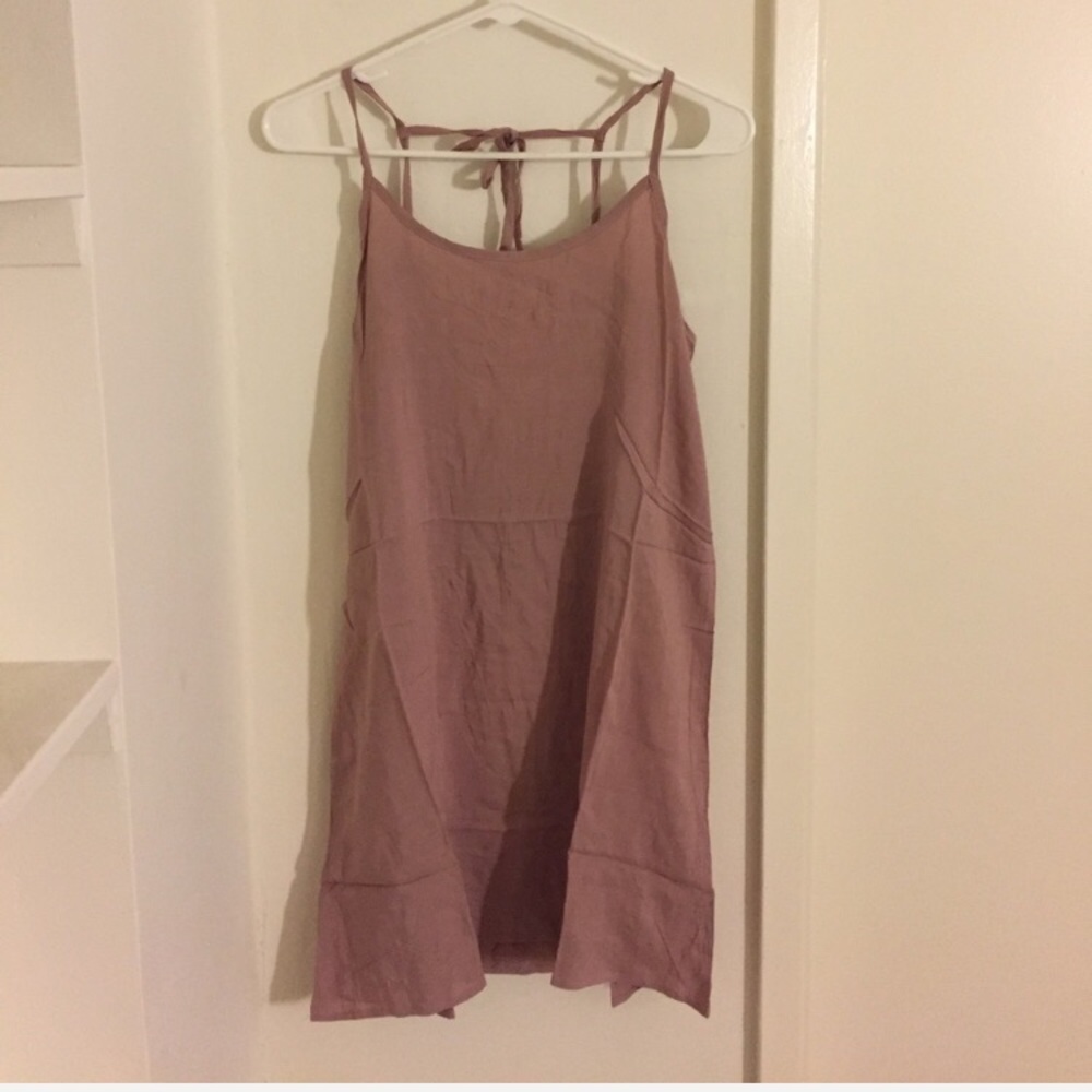 ✨3 for 10✨ Blush Open Back Dress - Picture 2 of 4