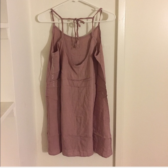 ✨3 for 10✨ Blush Open Back Dress - Picture 3 of 4