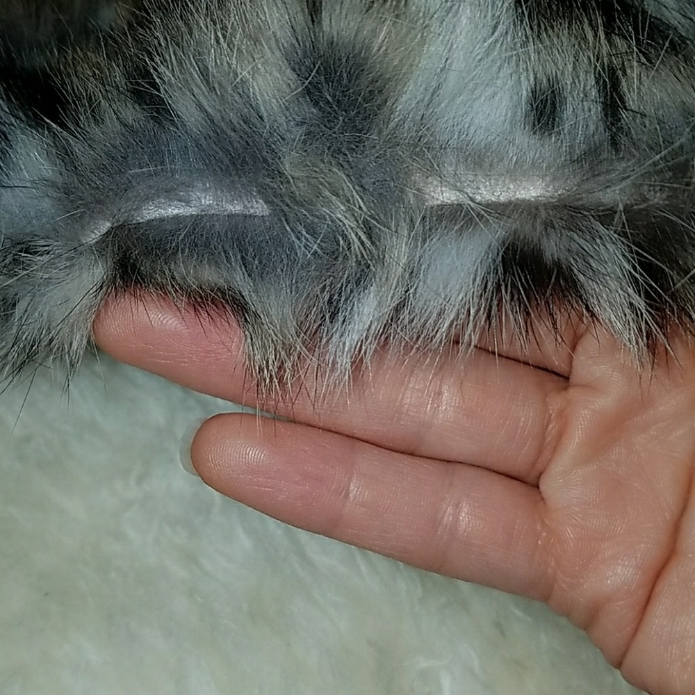Genuine Rabbit Fur Collar - Picture 5 of 5