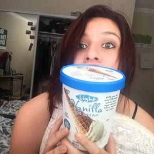 Meet your Posher, Natalie