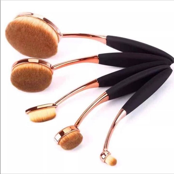 Other - 💕❤️🌷new 5pcs oval makeup brushes