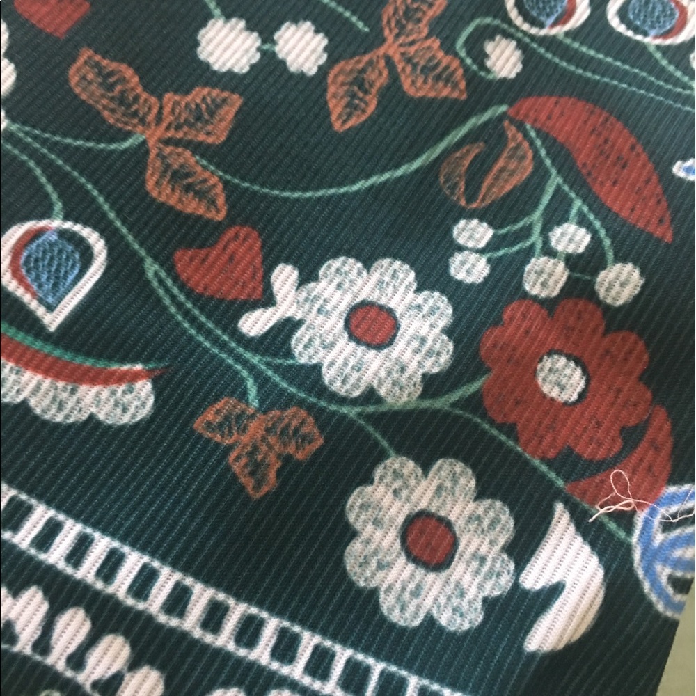 ✨Boho Floral Print Fitted Mini Skirt✨ - Picture 5 of 8