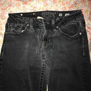 Miss me skinny jeans size 30🌈