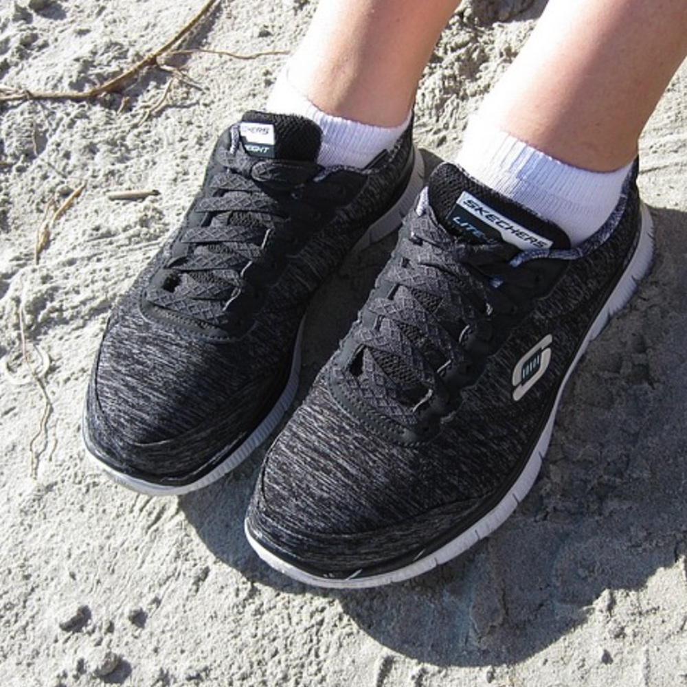 ✨Skechers Flex Appeal Pretty City✨