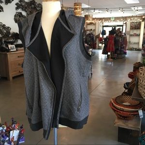 Caslon - quilted vest