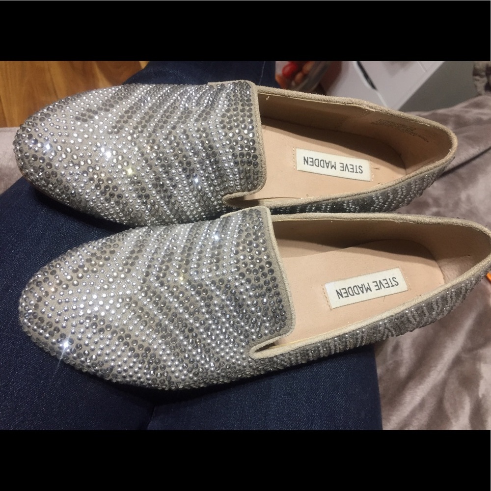 Steve Madden Crystal Genuine Leather Flats!