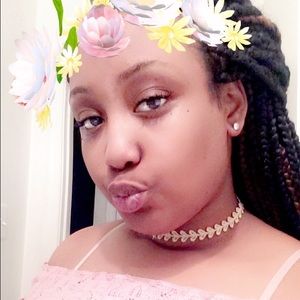 Meet your Posher, Ayana