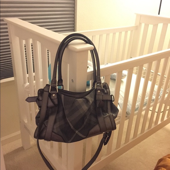 **DO NOT BUY** TRADE Authentic Burberry Pewter. Metallic Shimmer - Picture 2 of 6