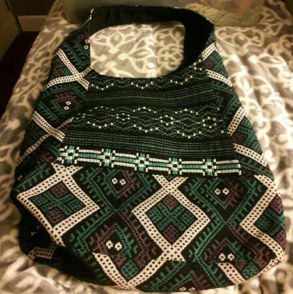 MOSSIMO   Rasta purse