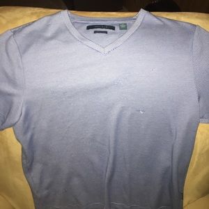 Men's medium Perry Ellis V-Neck Shirt