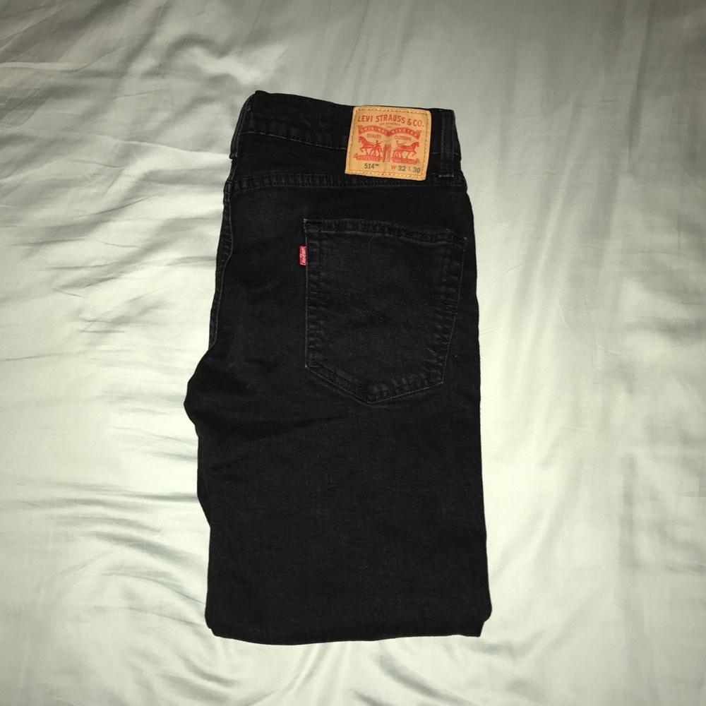 Black Levi 514 32x30 Jeans