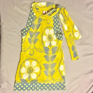 Sweet Pea top yellow, blue and white