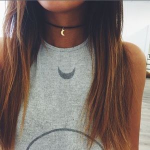 🌙 Awesome metallic dainty Crescent moon choker