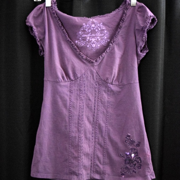 Stitch-detailed purple tee shirt - Picture 1 of 4