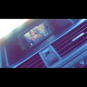 Meet your Posher, Felicity