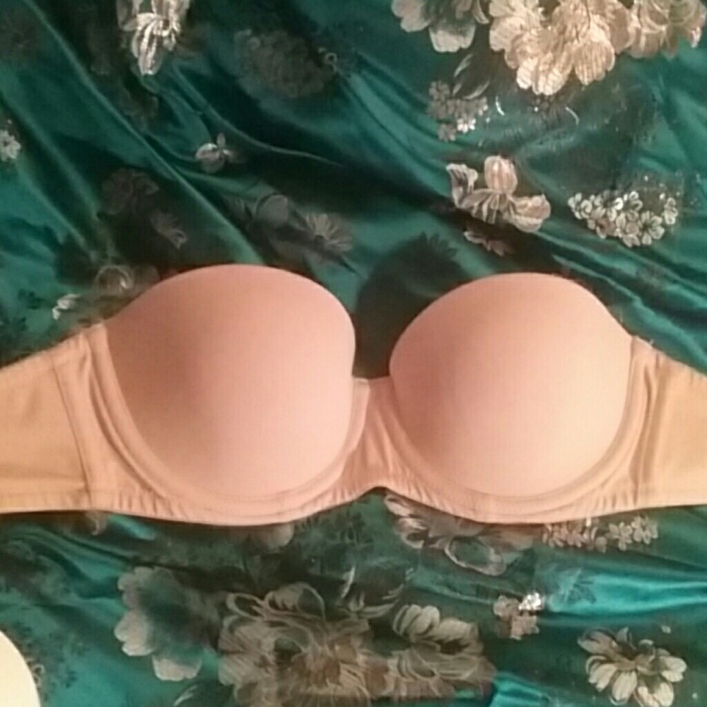 Strapless bra 34B