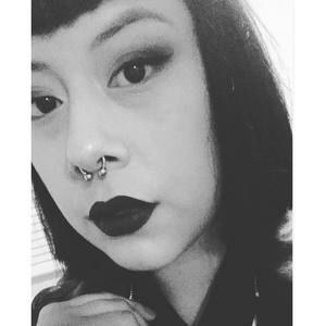 Meet your Posher, Eva