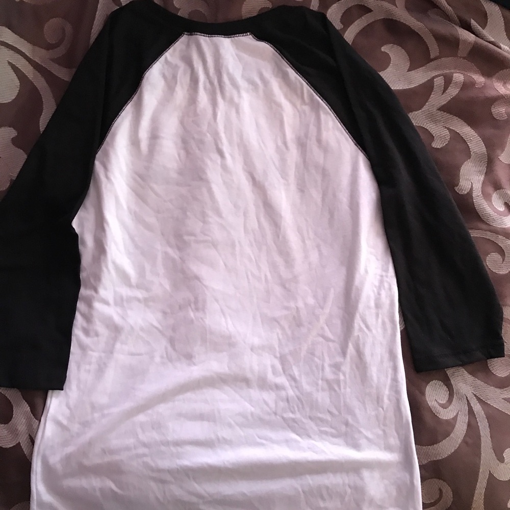❗️SOLD❗️🙋🏽YOUNIQUE Mascara💋 Baseball T Shirt - Picture 7 of 8