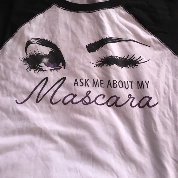 ❗️SOLD❗️🙋🏽YOUNIQUE Mascara💋 Baseball T Shirt - Picture 2 of 8