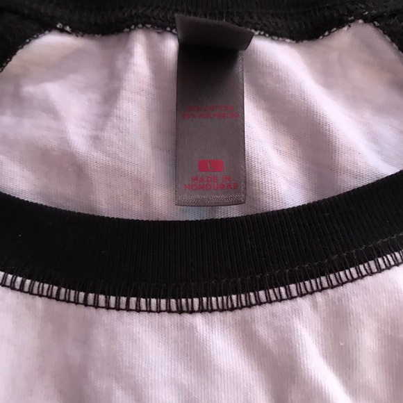 ❗️SOLD❗️🙋🏽YOUNIQUE Mascara💋 Baseball T Shirt - Picture 3 of 8