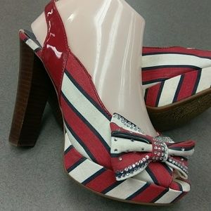 Gianna Bono  7.5M red white blue 4.5 inch heel
