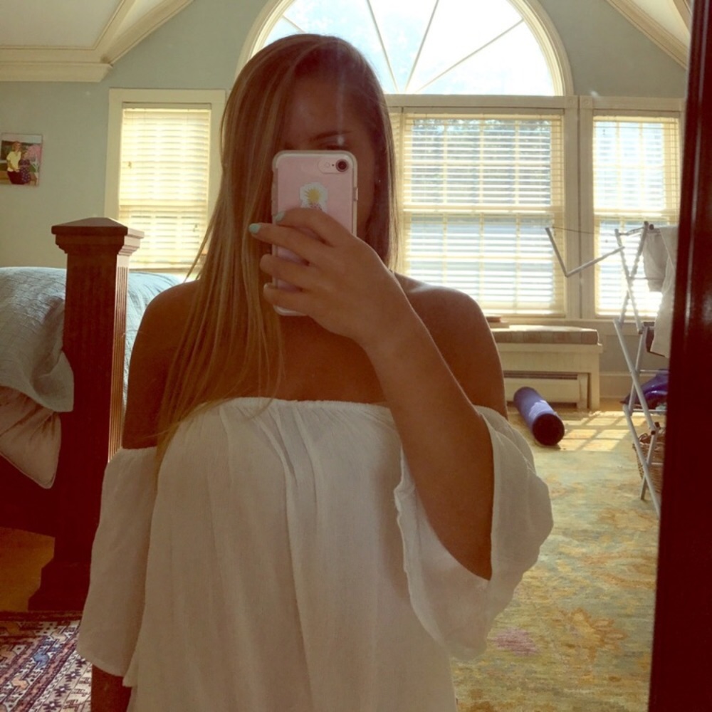 Final chance before I donate it! Tobi White Top!
