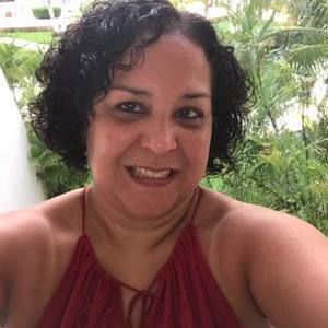 Meet your Posher, Amparo