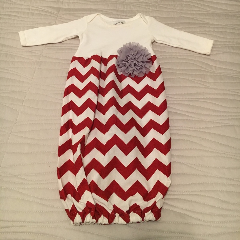 Flash Sale! NWOT Beautiful Chevron Infant Gown 0-3