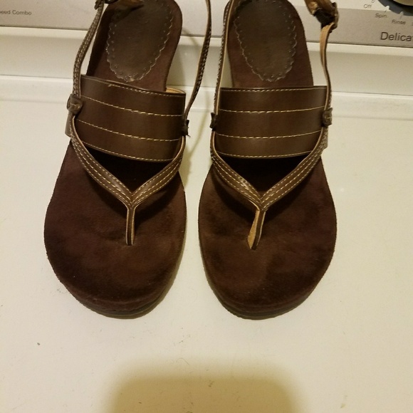 Sandals - Picture 3 of 4