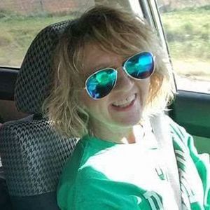 Meet your Posher, Beegee