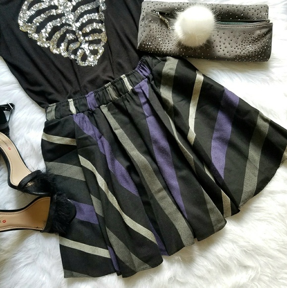 BCBGeneration Striped Mini Flare Skirt Medium - Picture 2 of 5