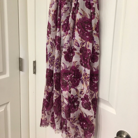 Scarf/Shawl from India - Picture 2 of 5