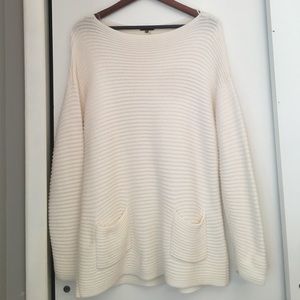 Vince Camuto Size Large Cream Sweater