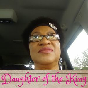 Meet your Posher, Gloretha