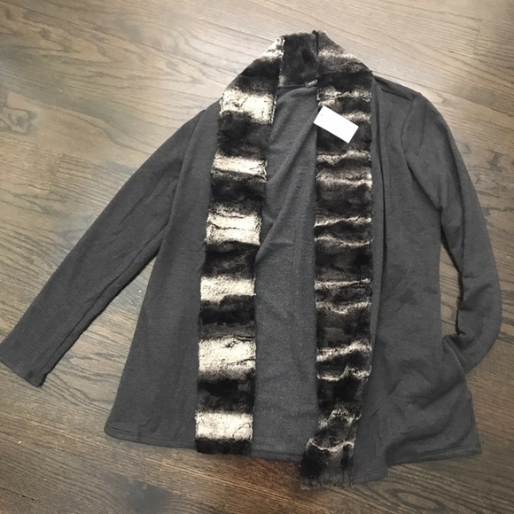NWT Saks Fifth Avenue Gray Cardigan Fur Collar - Picture 2 of 8