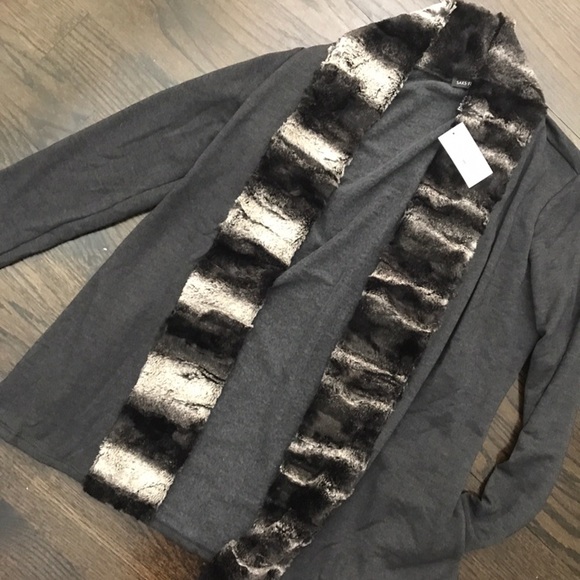 NWT Saks Fifth Avenue Gray Cardigan Fur Collar - Picture 3 of 8