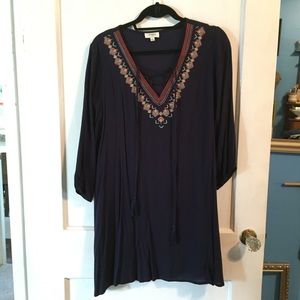NWOT Umgee navy boho dress with embroidered detail