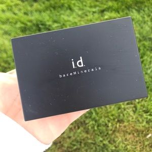 Bare Minerals to go case