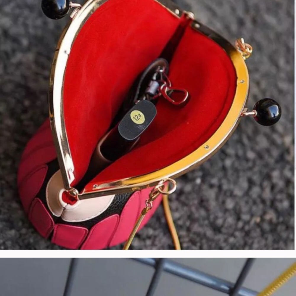 🎀LAST🎀 CUPCAKE SPRINKLE SIDE MESSENGER BAG - Picture 4 of 6