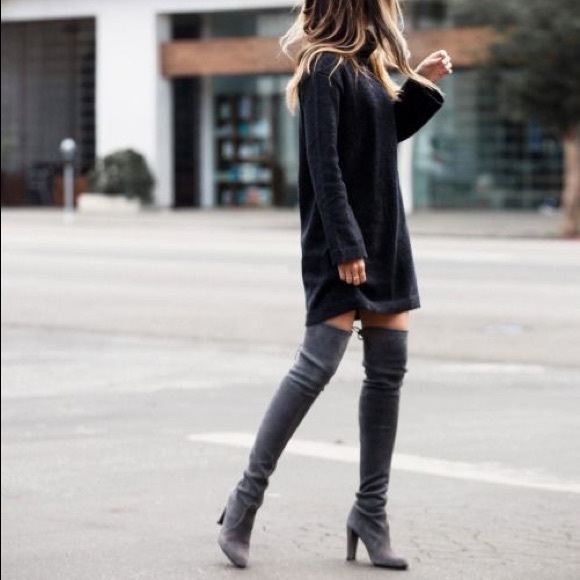 Stuart Weitzman - Picture 2 of 4