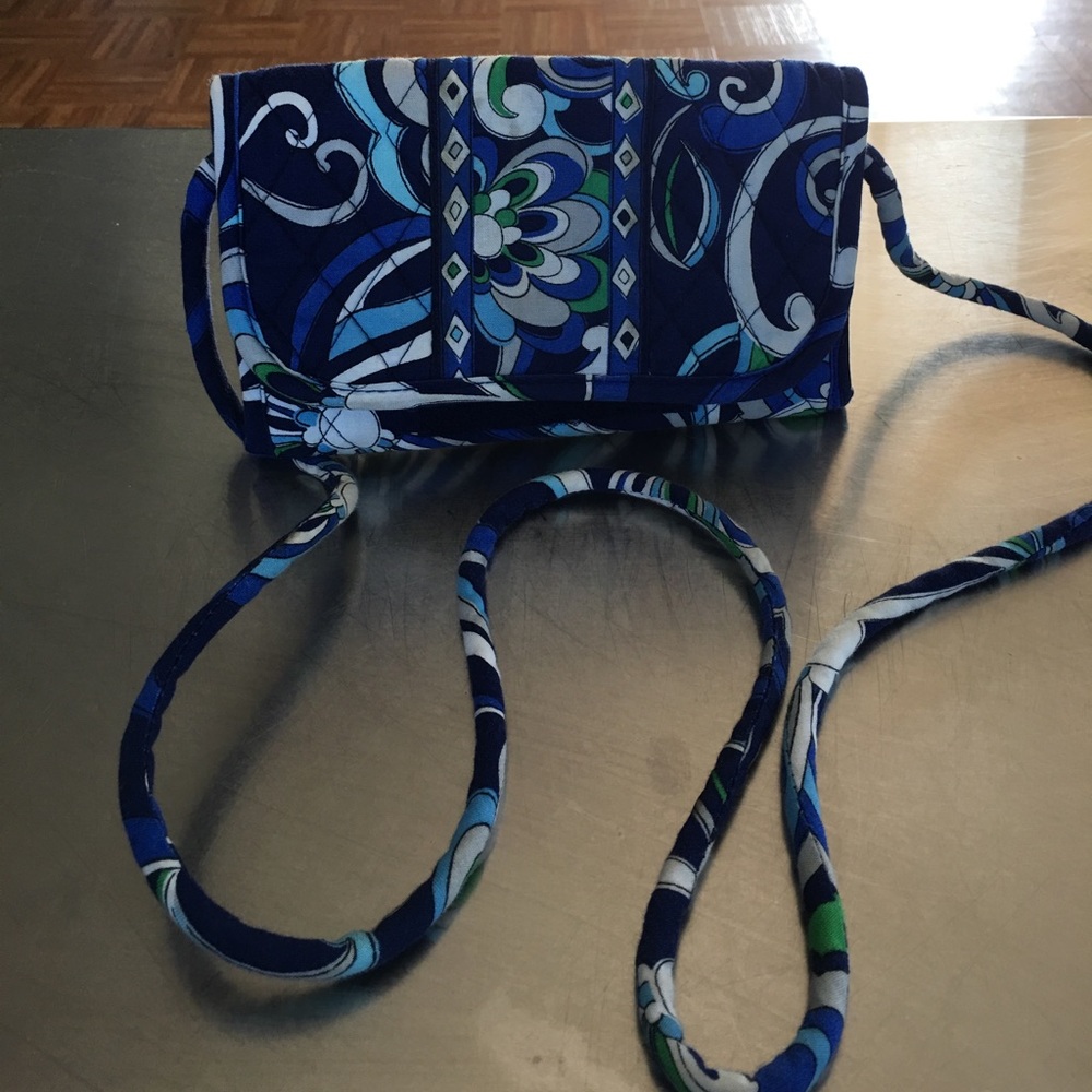 Vera Bradley/Cross body / Wallet/ Mosaic 08-09