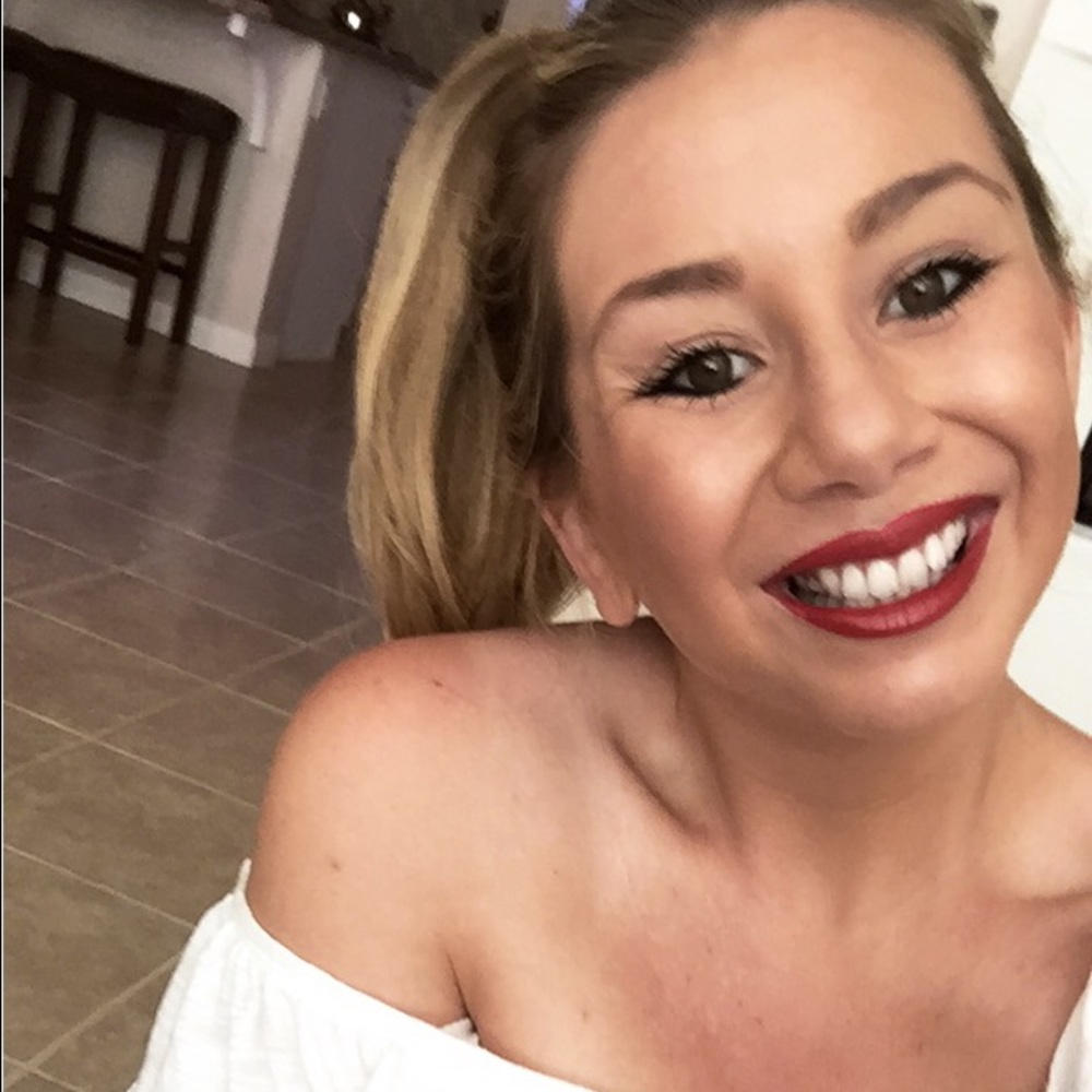Meet your Posher, Emy